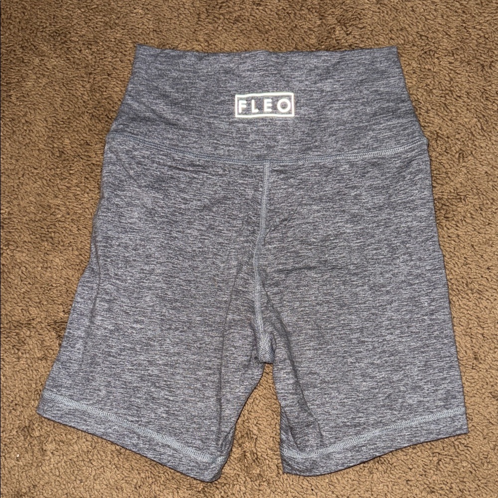 Fleo Women's Heather Gray Bike Shorts